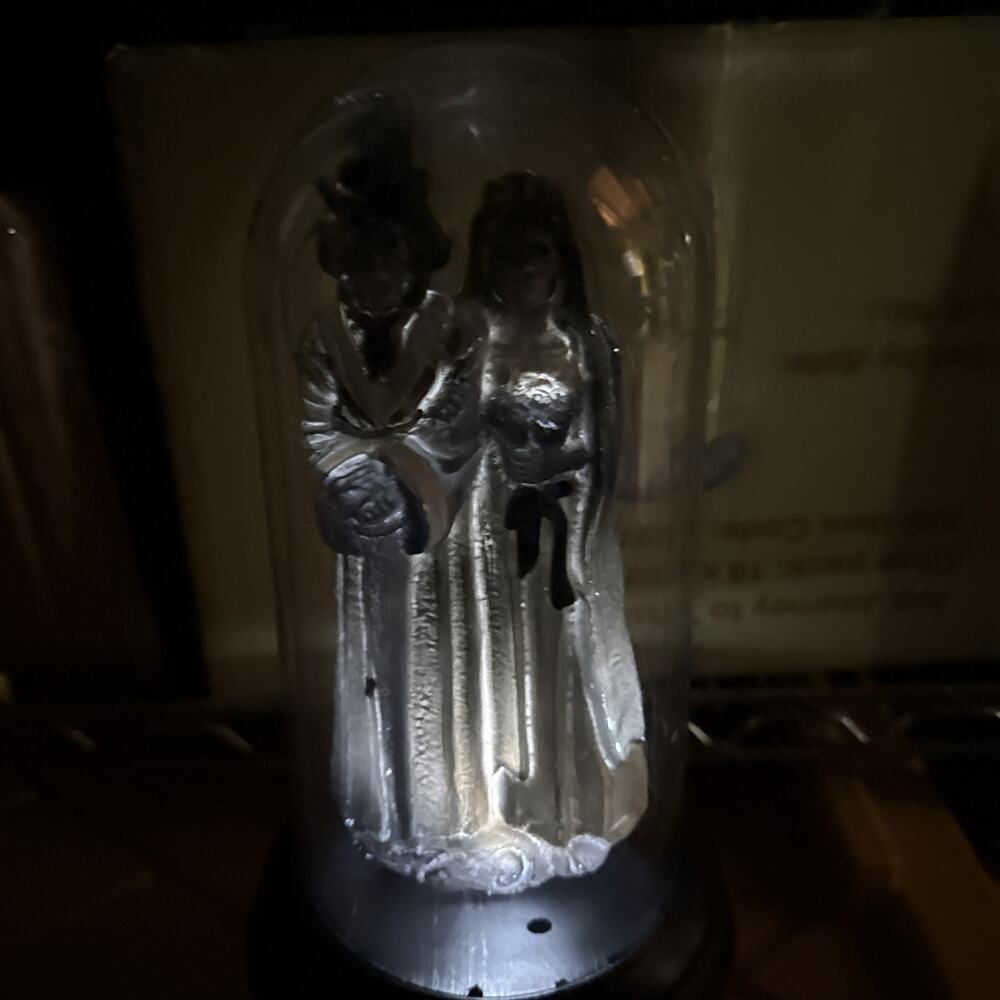 Gemmy Halloween LED 12in Talking Animated Skeleton Bride And Groom Cloche